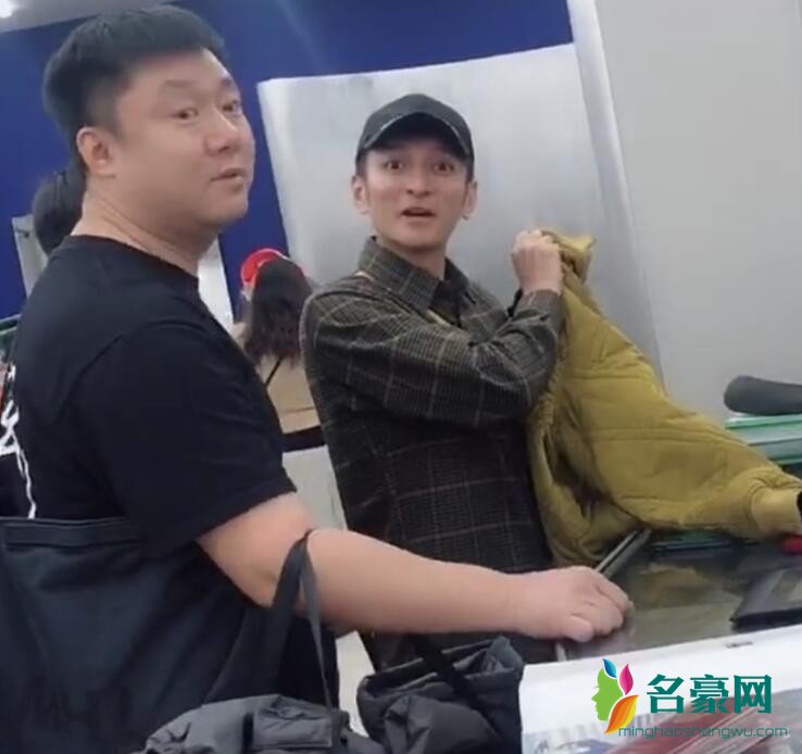 李维嘉购物被网友跟拍