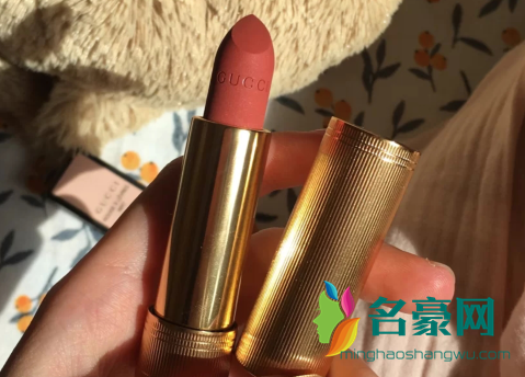 Gucci新色金管208口红试色，难怪是一直网红蜜桃色呢1