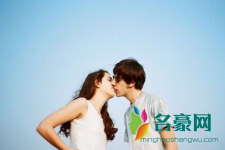 男友向前女友借钱之后，我立马和他提分手