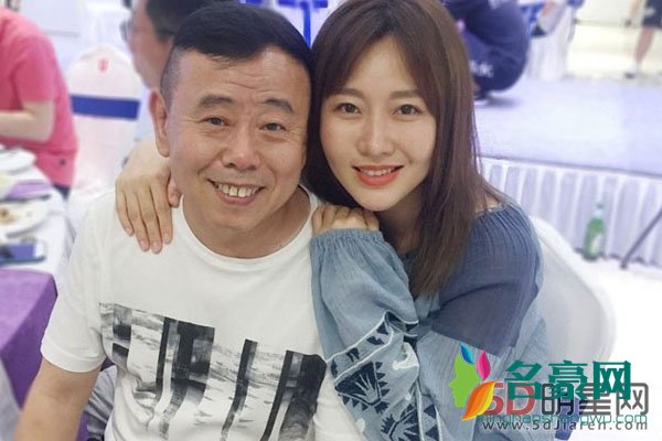 潘长江女儿潘阳追悼会 有点被人诅咒的感觉,为父的心情可以理解