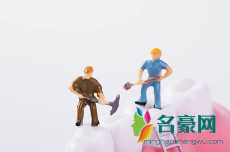 大哥喝冰阔落是什么梗