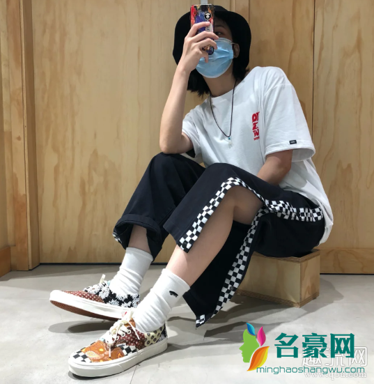 Vans Era复古腰果花拼接棋盘格上脚搭配图赏析：出街利器！