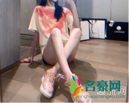 af1粉丝绸怎么搭配衣服?撕开的粉丝绸更有魅力!