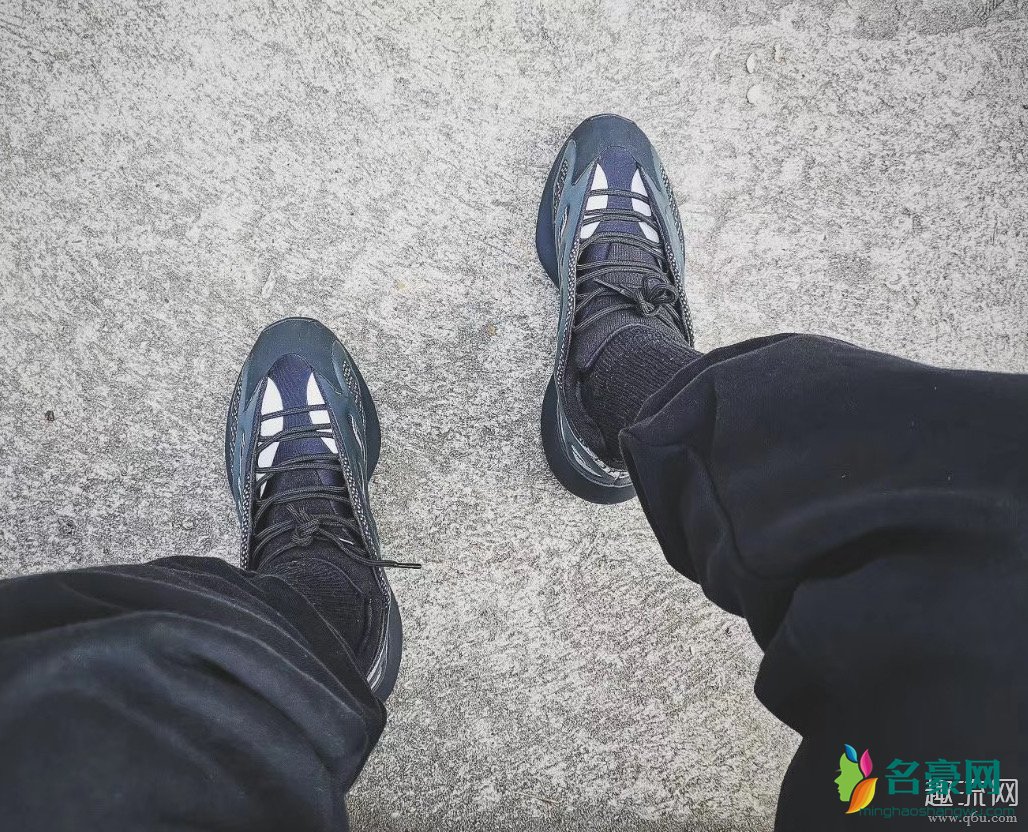 Yeezy 700 V3 黑武士上脚效果 Yeezy 700 V3黑武士什么时候发售