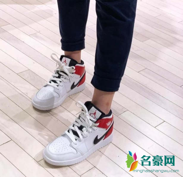 AJ1mid小芝加哥上脚图好看吗 AJ1mid小芝加哥上脚街拍图展示