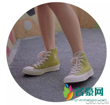 sneaker girl 夏季穿什么鞋款 sneaker girl 街拍搭配技巧推荐