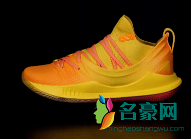 Curry 5 中国行细节欣赏  库里5中国行上脚图欣赏