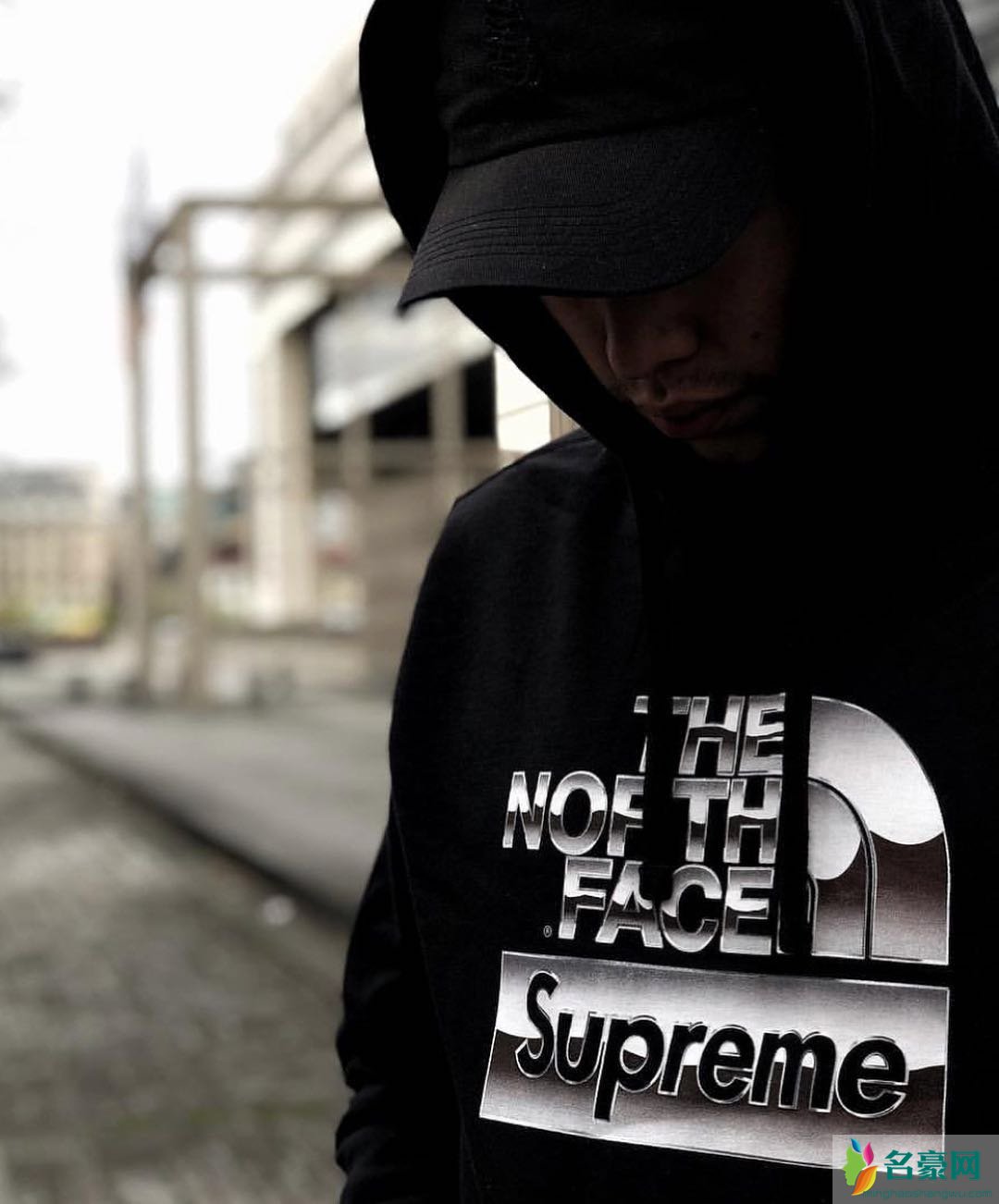 Supreme x TNF 2018怎么搭配 Supreme联名北面搭配街拍