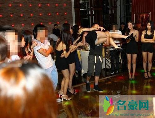 showgirl游艇门曝光图片 干净的大学生会去那种地方还参加过选秀兼职