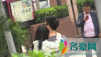 娄艺潇男友名字叫什么 胡一菲造就了她也限制了她