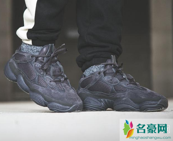 Yeezy 500黑武士上脚赏析 Yeezy 500黑武士怎么搭配好看