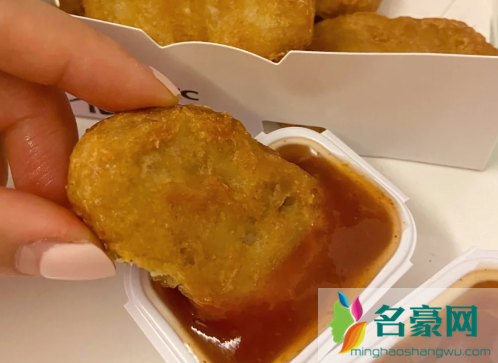 KFC新品植培黄金鸡块尝鲜！大豆做的素鸡块口感究竟多逼真？5