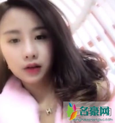 陈翔6点半球球啪啪视频 性感又有幽默感的女神招架不住啊