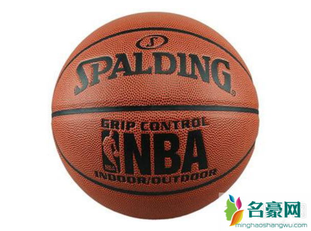 斯伯丁是哪个国家的品牌 斯伯丁是NBA专用篮球吗