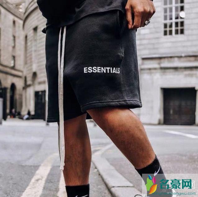 essentials是什么档次的衣服 essentials和fog什么关系 