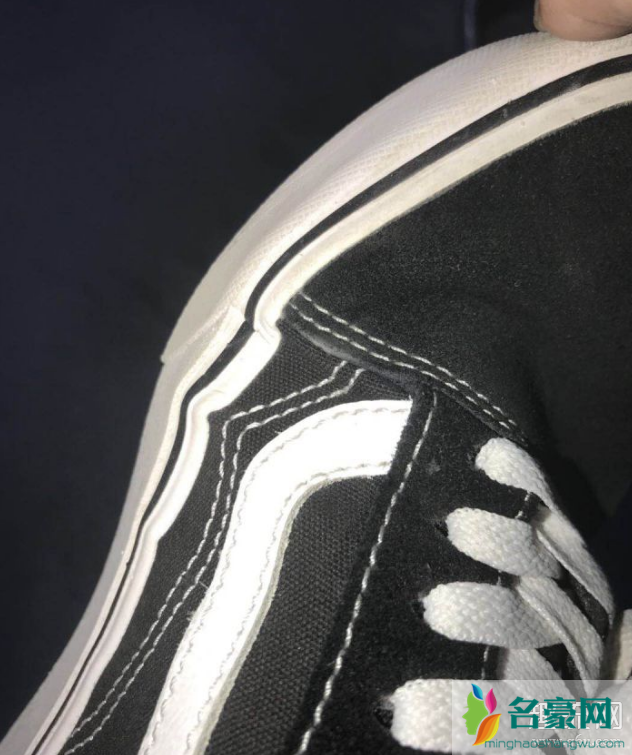 Vans ComfyCush什么意思 万斯ComfyCush脱胶吗