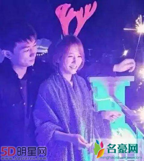 越女被富二代疯狂输出真的假的 越女泳池事件什么意思