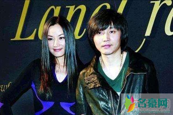 张亚东新女友是谁 他浪费了多少女明星的青春加起来有20年