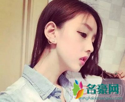 炫迈妹儿跟男闺蜜kiss是真的吗 快手炫迈妹儿资料及家庭状况