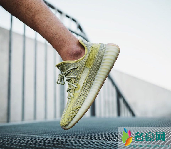 yeezy侧透什么意思 yeezy侧透条纹长度位置不一样