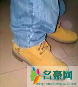 TImberland大黄靴怎么搭配 TImberland大黄靴配什么裤子 怎么穿好看