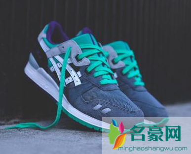 锐步和亚瑟士哪个好 Reebok和Asics鞋子选哪个