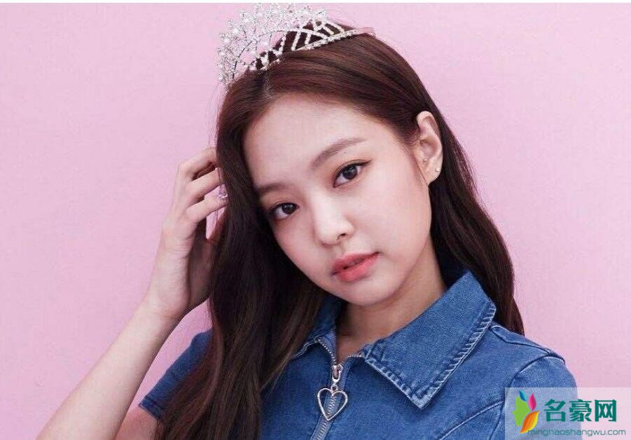 jennie照片