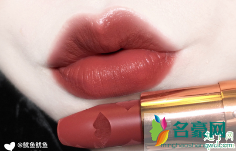 Charlotte Tilbury新色mrs kisses什么颜色 CT春季限定mrs kisses口红试色4