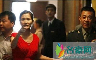 潘雨辰侯勇为什么离婚 候已经换了几个老婆了潘也不是最后一个