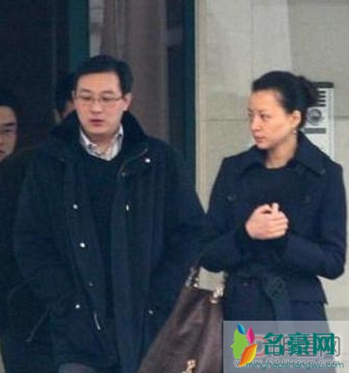 密春雷比董卿小多少岁 董卿破坏了密春雷老婆的婚姻当了第三者