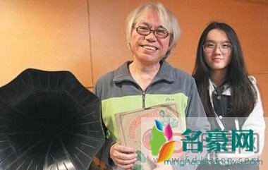 “爷孙恋”李坤城林靖恩共游 借景写诗“生为靖恩”