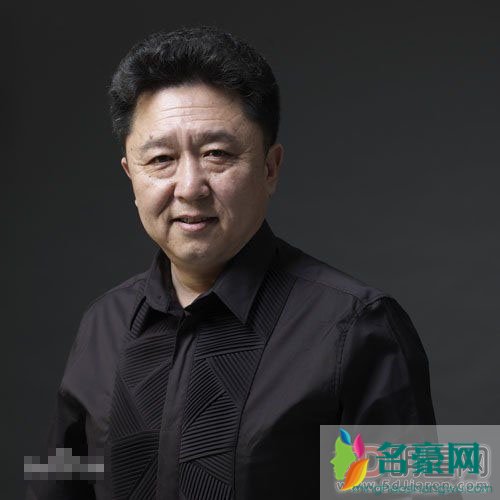 于谦为什么那么有钱 清朝八大铁帽子王于谦祖上世袭-绿帽子王,你说会没钱吗