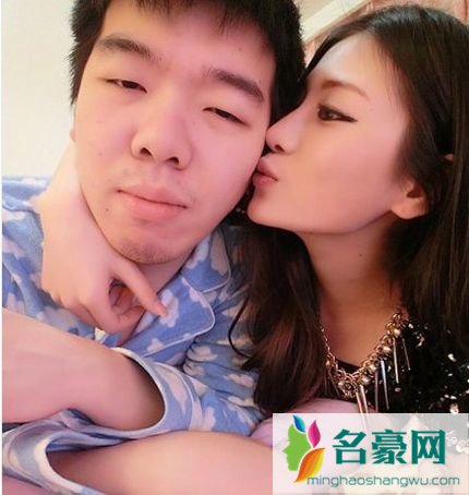 祁可欣是坐台女吗 吉星鹏祁可欣结婚照合影