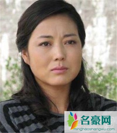 王茜华怎么又胖又丑 真正的胖美人沈航好有福气呀