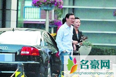 宓春雷吃董卿奶图片 金钱与肉体的关系可怜他前妻