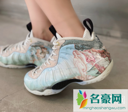 为什么很少人穿喷泡 Nike喷泡穿着舒服吗