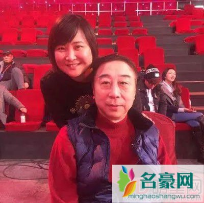 冯巩为什么这么疼贾玲 贾玲有福气遇到一位好老师