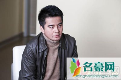 许亚军真实身高不到170? 年轻时的许亚军也是帅哥一枚