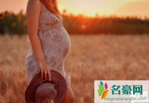 孕晚期走路肚子发硬是不是不能走 孕晚期走路肚子硬是缺氧吗1