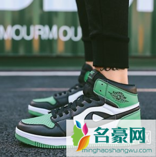 AJ1脚感是不是特别硬 AJ1脚感不好为什么还有那么多人买