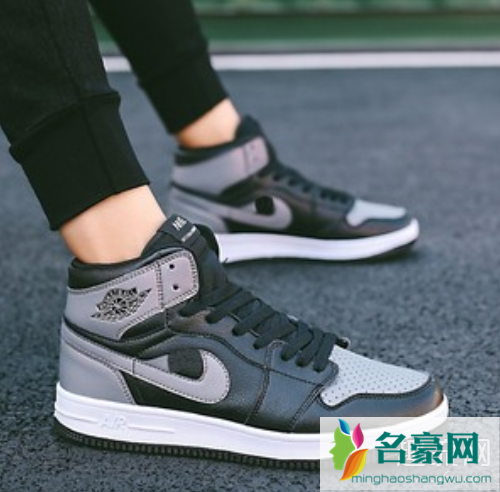 AJ1脚感是不是特别硬 AJ1脚感不好为什么还有那么多人买