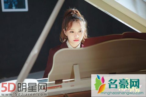 《来到你的世界》校花裴恩彩的饰演者是谁 黄一琳从公主转变成女汉子了吗