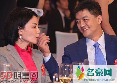 王菲和李亚鹏离婚竟花了半年时间 李亚鹏当初为什么要娶王菲