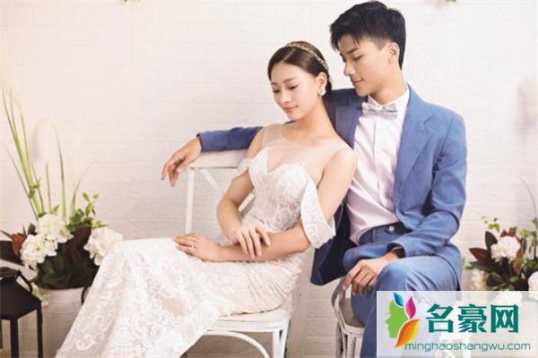 婚姻是选择合适的还是相爱的 婚姻选择爱的人还是合适的人