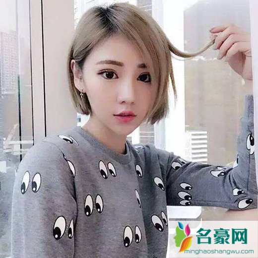 无刘海短发女生气质发型 时髦清爽更抢眼