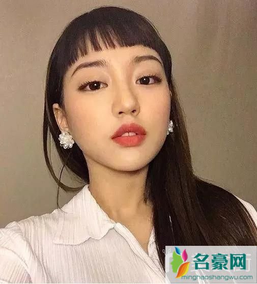 秋季女生流行什么发型_秋季发型女短发图片大全_今秋最流行的时尚发型图片8