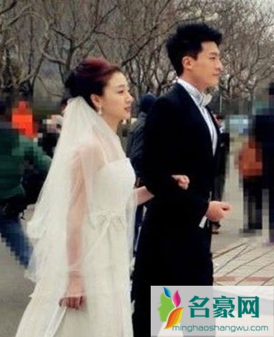 孙艺洲有没有老婆 孙艺洲和老婆结婚照