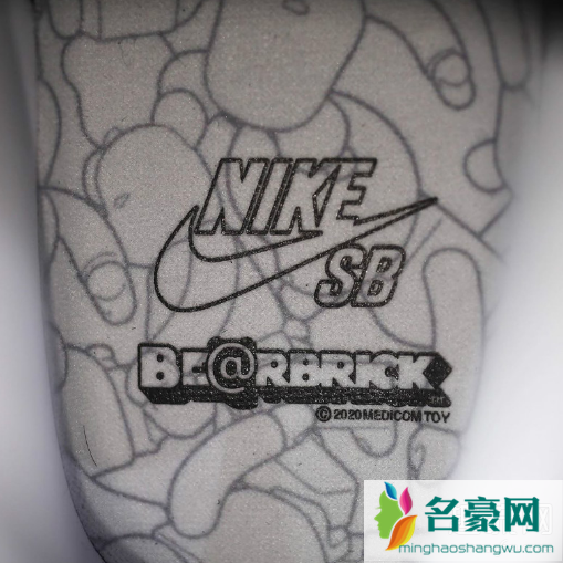 王一博上脚dunk sb积木熊配色,全家族尺码即将与本月登场!