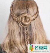 女生头发长编什么头发好看 五款好看的中长发编发