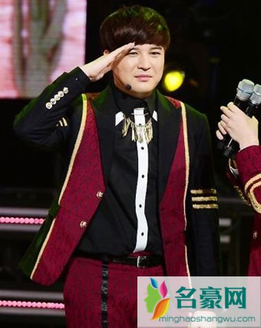 Super Junior神童服兵役 与女友姜时乃分手曝光